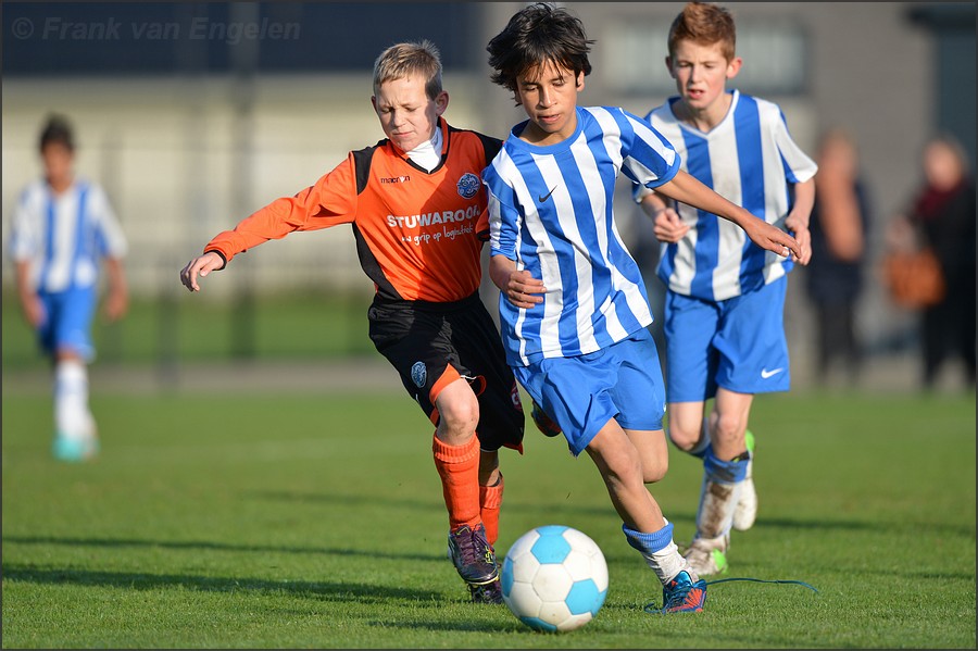 FC Den Bosch - De Jong Academy (D<12) 14 oktober 2012)F04_8899.jpg