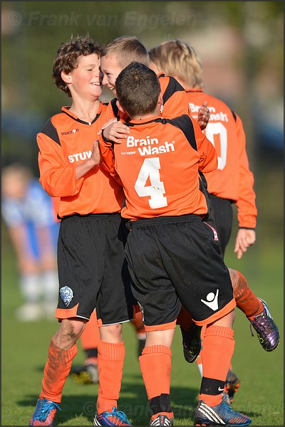 FC Den Bosch - De Jong Academy (D<12) 14 oktober 2012)F04_8934.jpg