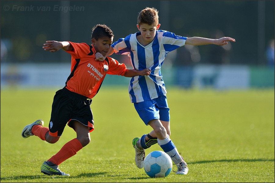 FC Den Bosch - De Jong Academy (D<12) 14 oktober 2012)F04_9120.jpg