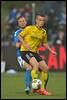 (L-R) Frank van Mosselveld of RKC Waalwijk, Vito van Crooy of VVV Venlo - fe1410250291.jpg